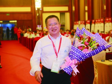 英科環(huán)?！蝾I(lǐng)先的可再生PS塑料解決方案提供商