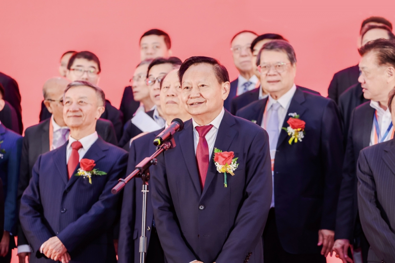 中國(guó)輕工業(yè)聯(lián)合會(huì)黨委書記、會(huì)長(zhǎng)張崇和部長(zhǎng)宣布2024中國(guó)國(guó)際塑料展開幕-拷貝